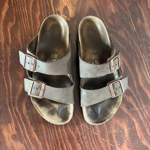 Arizona Birkenstocks size Eur 40 brown